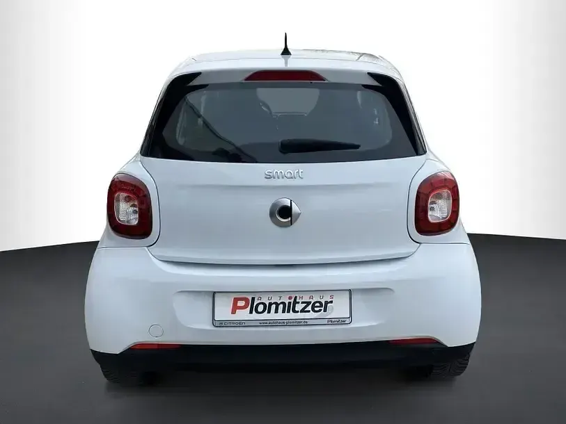 Gebraucht Smart ForFour Passion 71 PS (52 kW) 2019 Weiß Kleinwagen