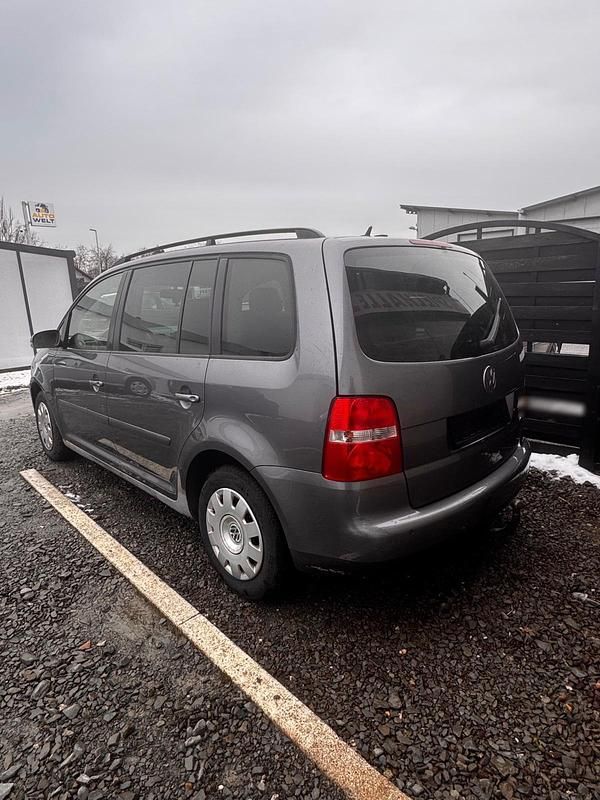 Gebraucht VW Touran 140 PS (102 kW) 2006 Grau Van / Kleinbus