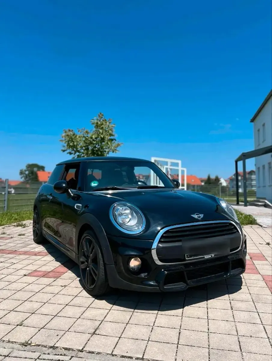 Gebraucht Mini John Cooper Works 145 PS (106 kW) 2018 Schwarz Kleinwagen