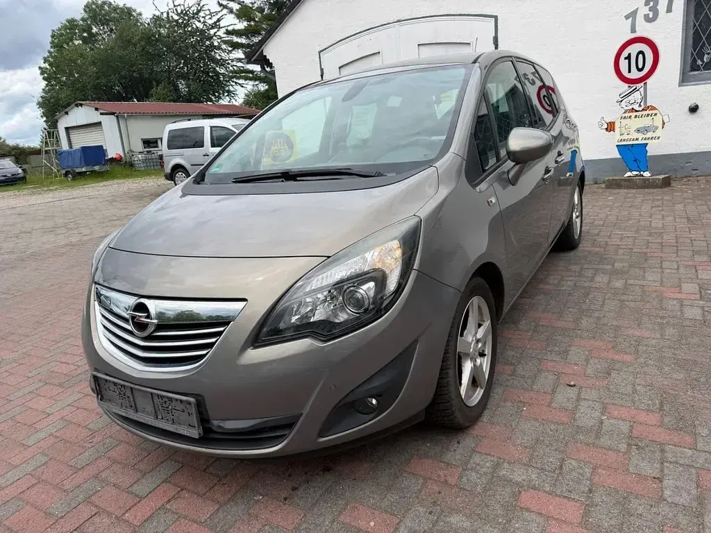 Gebraucht Opel Meriva Innovation 131 PS (96 kW) 2012 Braun Van / Kleinbus