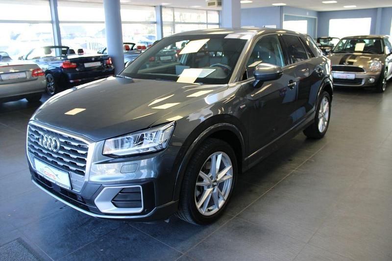 Gebraucht Audi Q2 Sport 190 PS (139 kW) 2019 Grau SUV
