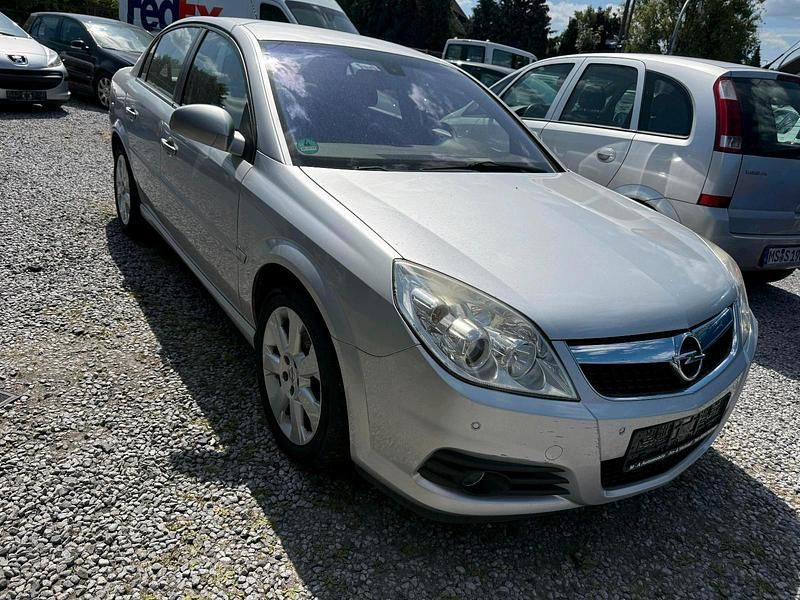 Silber Gebraucht 2005 Opel Vectra Limousine | 1.990 € (Fairer Preis) - Bild 1/4