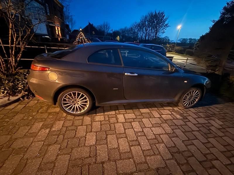 Gebraucht Alfa Romeo GT 166 PS (122 kW) 2005 Grau Coupé