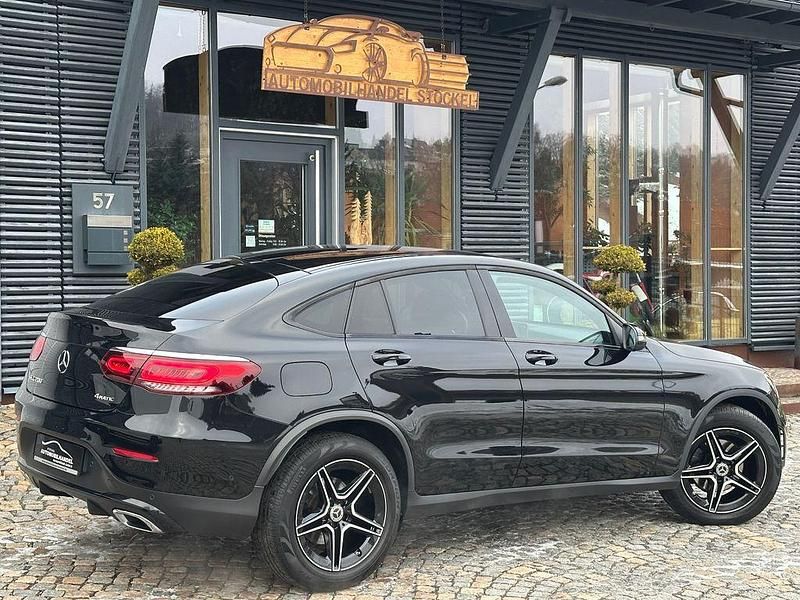 Gebraucht Mercedes GLC200 AMG 197 PS (144 kW) 2022 Obsidian schwarz SUV