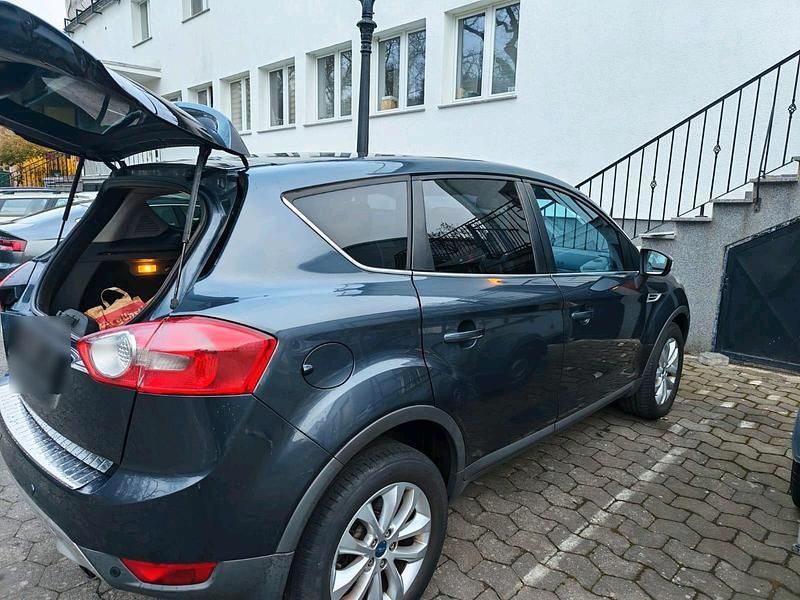Gebraucht Ford Kuga Trend 136 PS (100 kW) 2009 Grau SUV