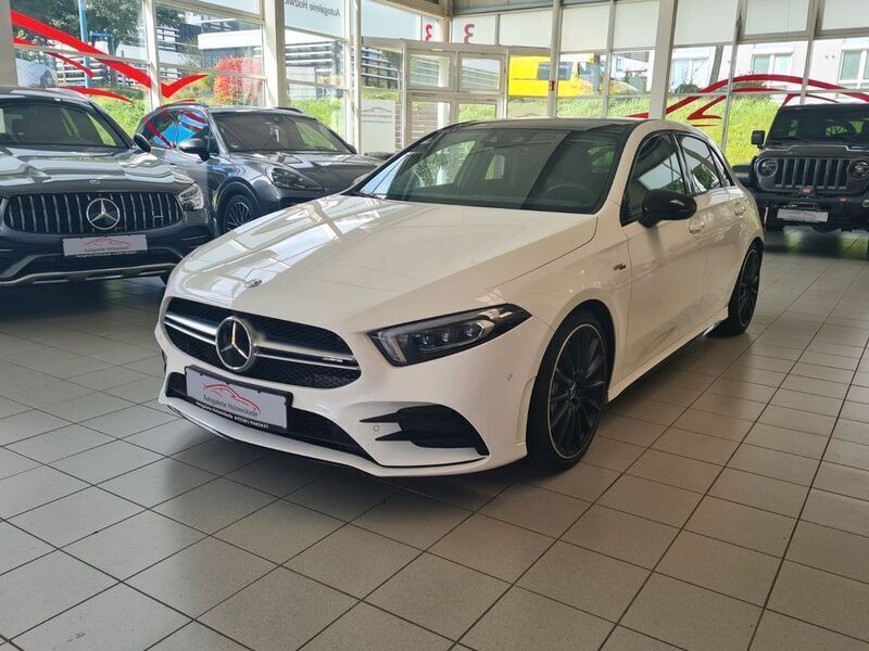 Weiß Gebraucht 2020 Mercedes A35 AMG AMG Limousine | 34.950 € (Fairer Preis) - Bild 1/4