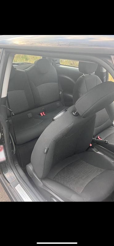 Second-hand Mini ONE 95 CP (69 kW) 2009 Negru Hatchback