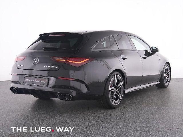 Schwarz metalliclack kosmossch Gebraucht 2025 Mercedes CLA45 AMG Shooting Brake AMG Kombi | 61.880 € (Teuer) - Bild 1/4