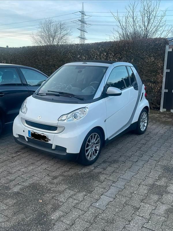 Weiß Gebraucht 2009 Smart ForTwo Cabrio Cabrio | 3.990 € (Fairer Preis) - Bild 1/4
