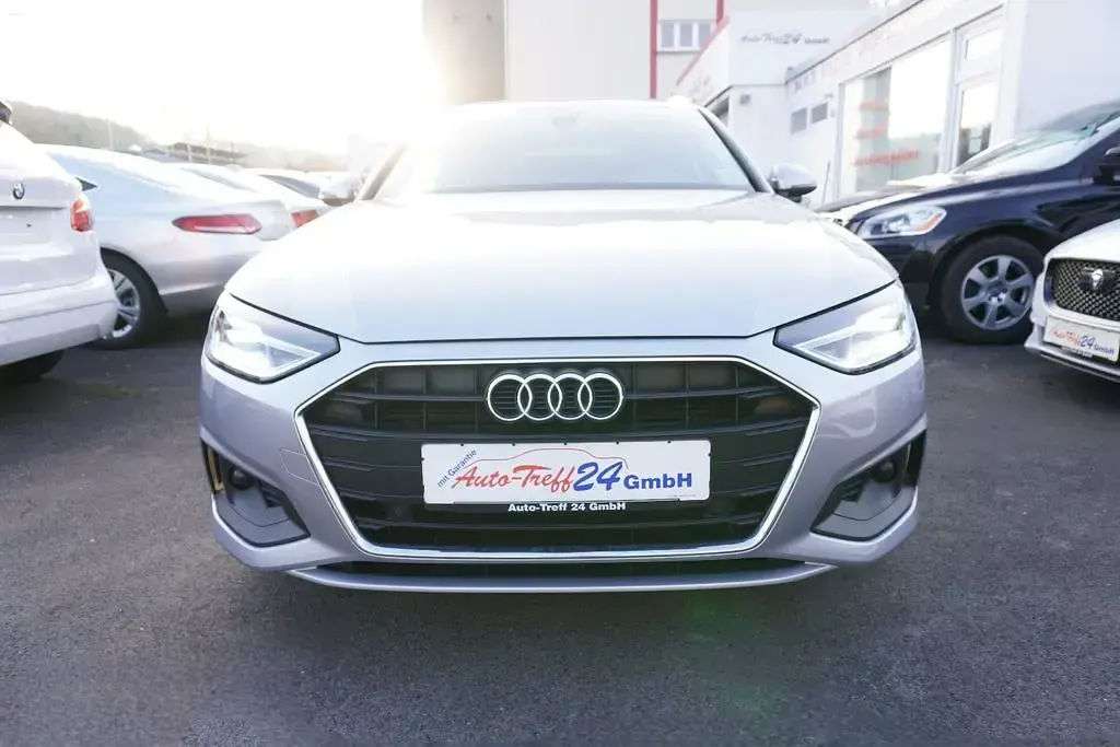 Usata Audi A4 Business 163 CV (119 kW) 2020 Argento Station wagon