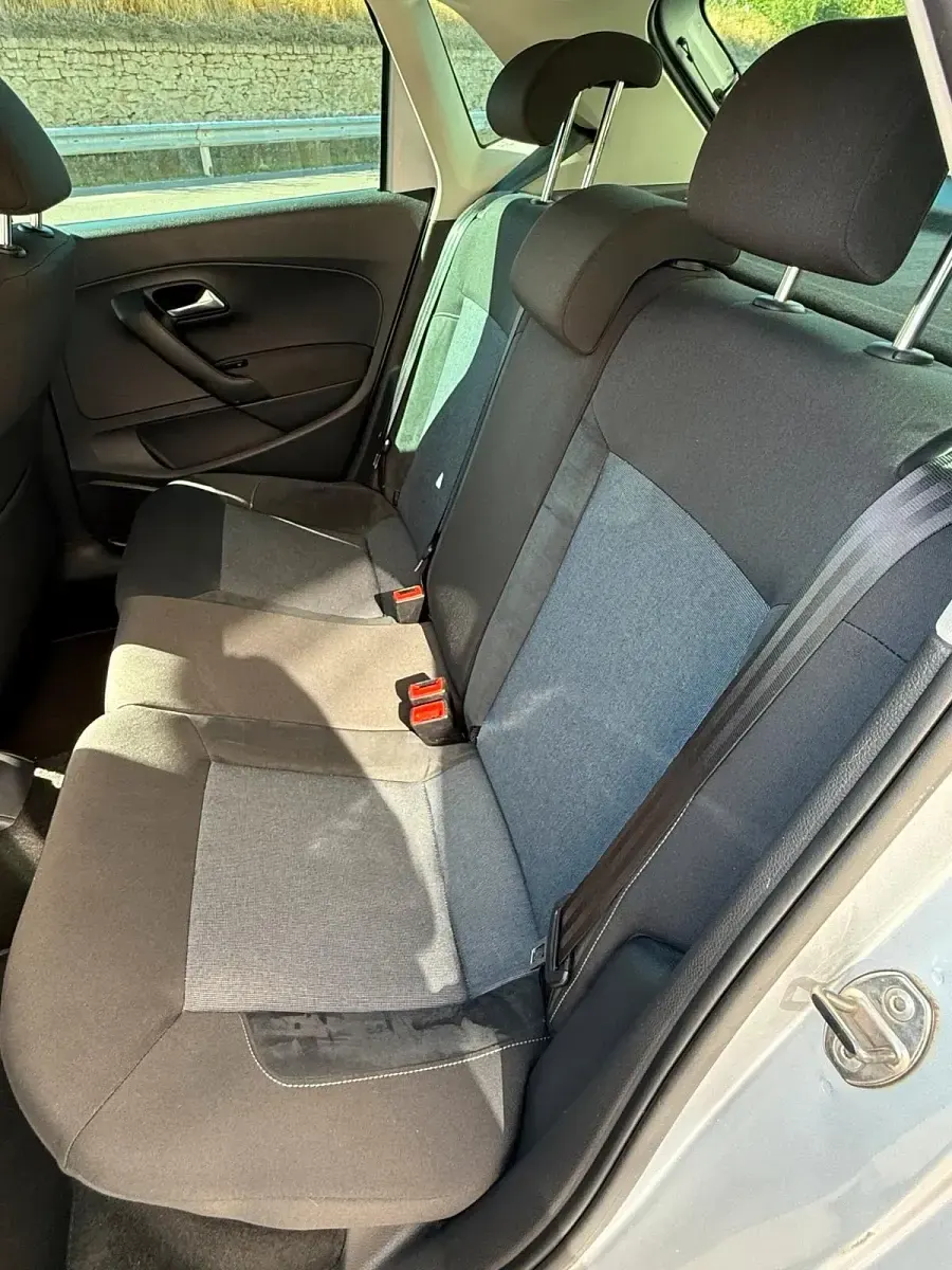 Gebraucht VW Polo 60 PS (44 kW) 2011 Silber Kleinwagen