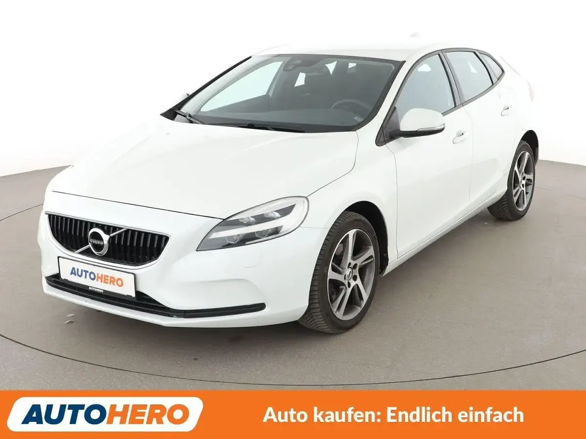 Gebraucht Volvo V40 Momentum 122 PS (89 kW) 2017 Kombi