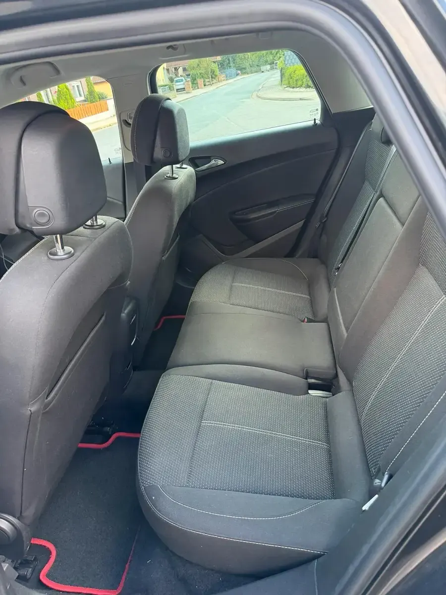 Gebraucht Opel Astra 165 PS (121 kW) 2015 Schwarz Kombi