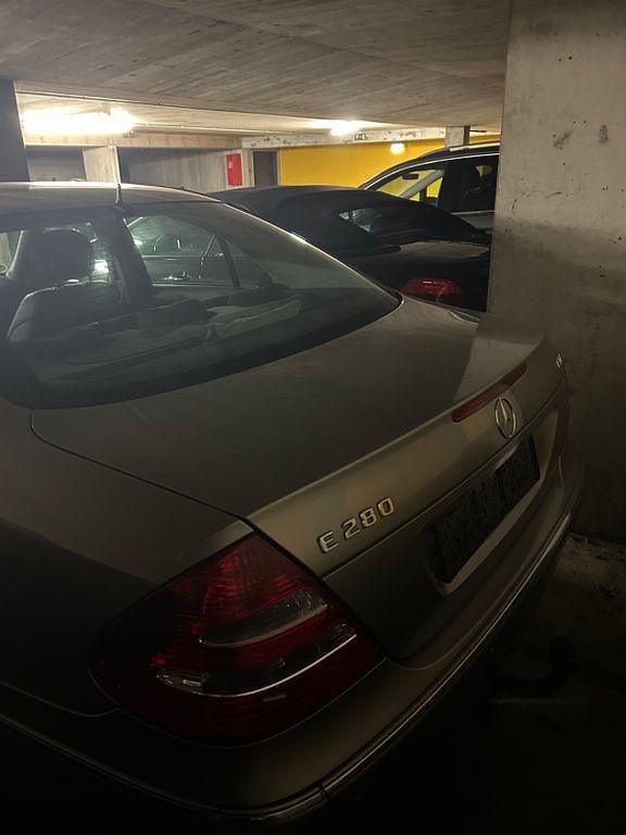 Gebraucht Mercedes E280 Elegance 190 PS (139 kW) 2006 Grau Limousine