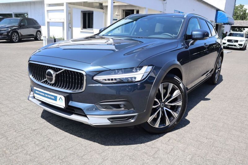 Denim blue Gebraucht 2024 Volvo V90 CC Plus Kombi | 47.975 € (Fairer Preis) - Bild 1/2