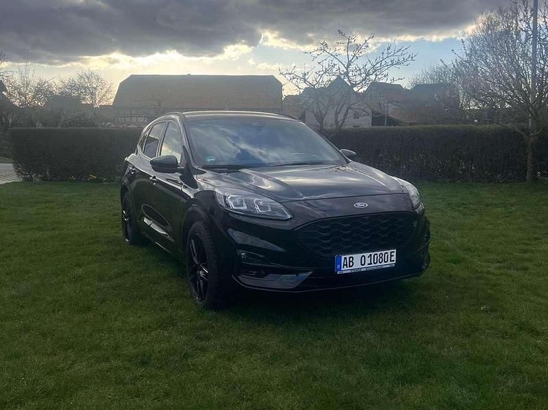 Gebraucht Ford Kuga ST-Line X 224 PS (164 kW) 2021 Schwarz SUV