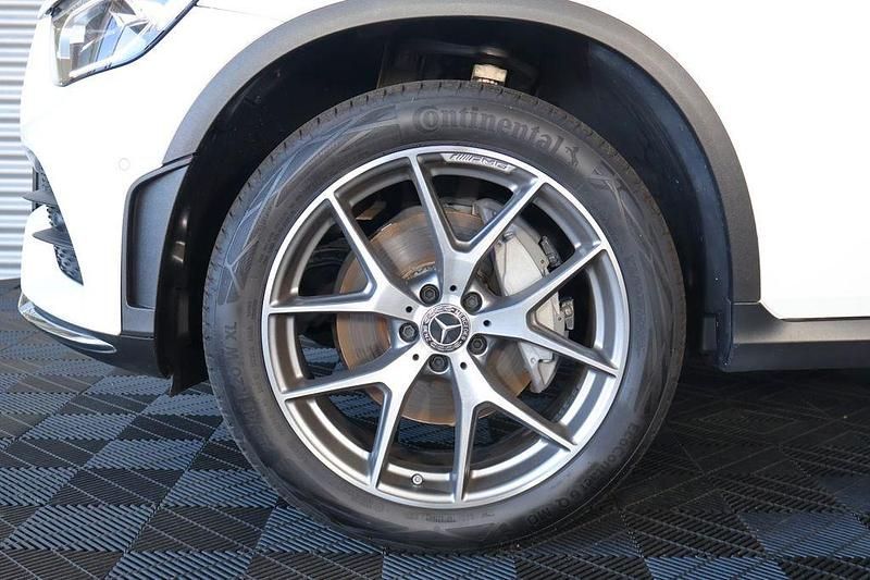 Gebraucht Mercedes GLC300 258 PS (189 kW) 2021 Weiß SUV