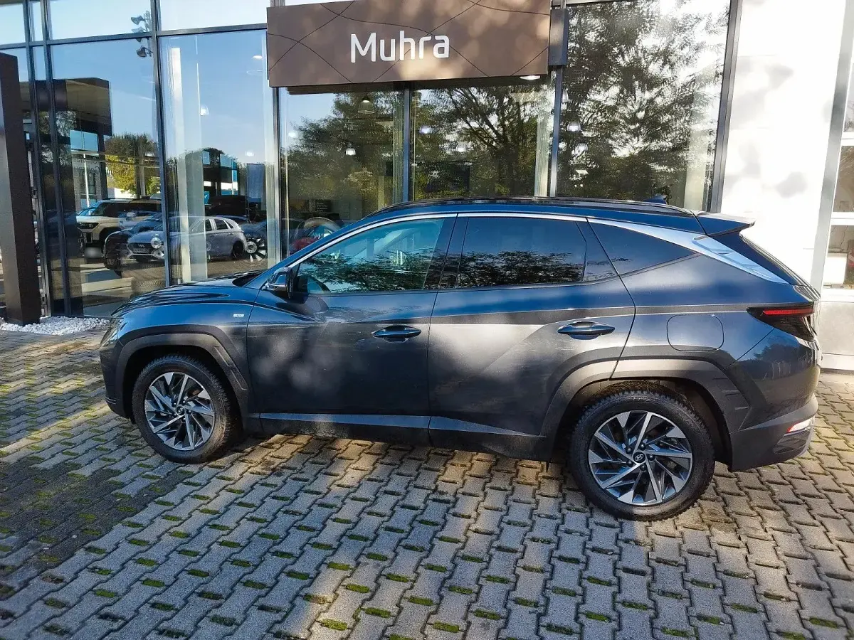Gebraucht Hyundai Tucson 180 PS (132 kW) 2023 Grau SUV