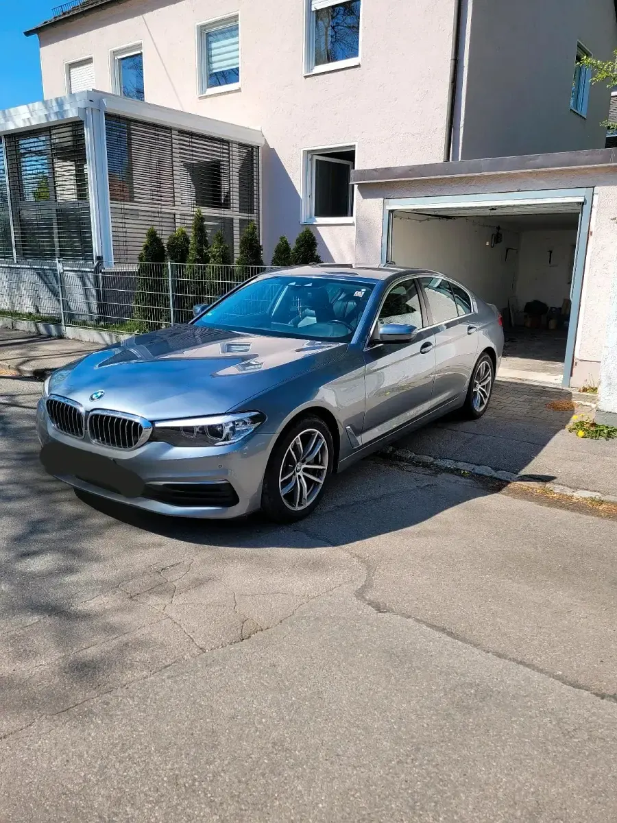 Gebraucht BMW 530 265 PS (194 kW) 2017 Blau Limousine