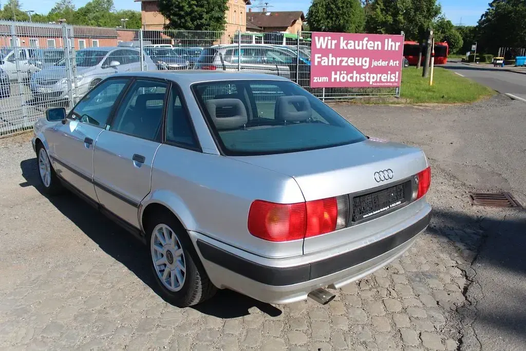 Gebraucht Audi 80 116 PS (85 kW) 1994 Grau Limousine