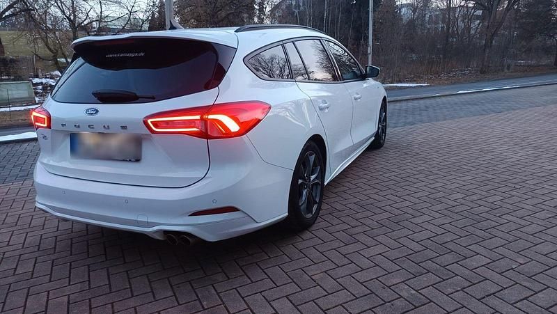 Gebraucht Ford Focus ST-Line X 150 PS (110 kW) 2022 Weiß Kombi