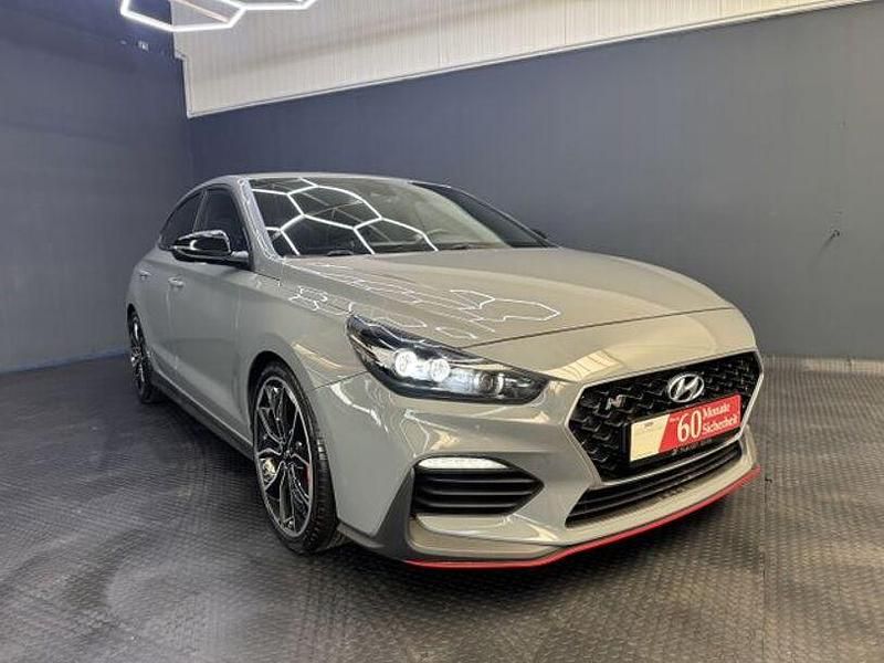 Grau Gebraucht 2019 Hyundai i30 N Performance Limousine | 26.999 € (Teuer) - Bild 1/4