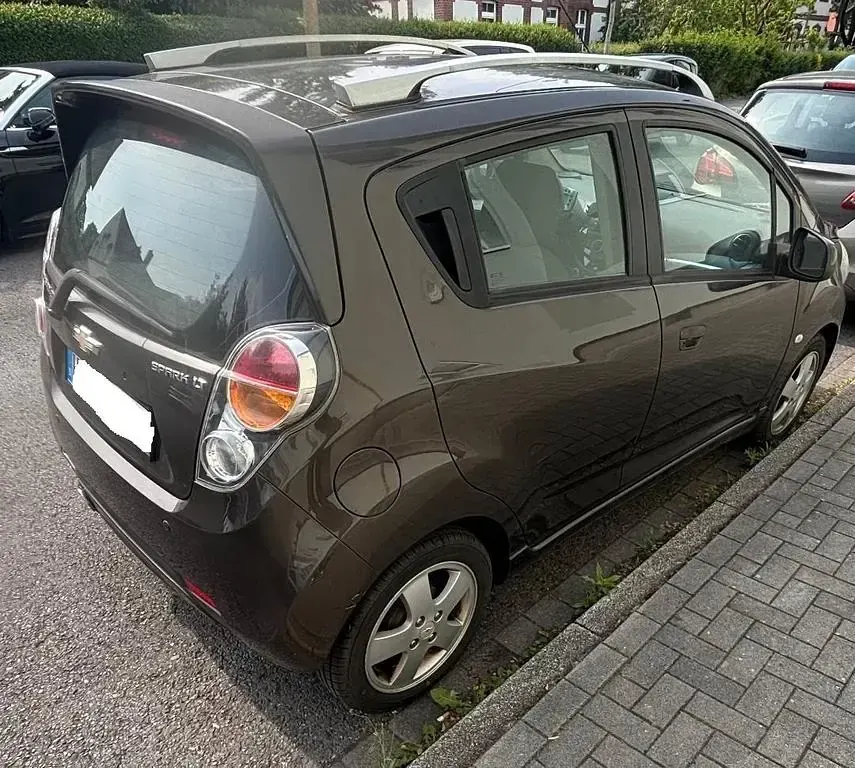 Używany Chevrolet Spark LT 82 KM (60 kW) 2012 Brązowy Hatchback