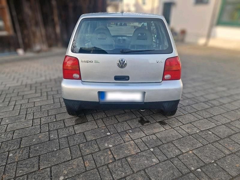 Gebraucht VW Lupo 61 PS (44 kW) 2002 Silber Kleinwagen
