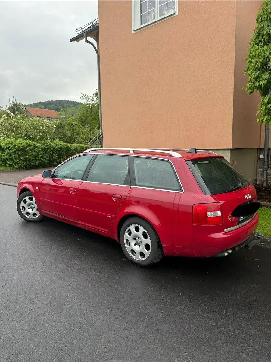 Gebraucht Audi A6 S-Line 155 PS (114 kW) 2002 Rot Kombi