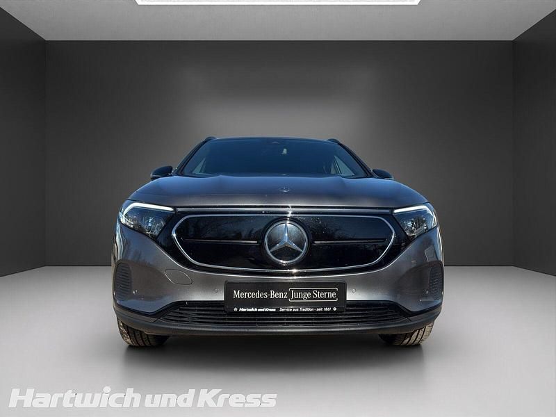 Gebraucht Mercedes EQA300 Advanced Plus 167 kW (228 PS) 2022 Grau SUV