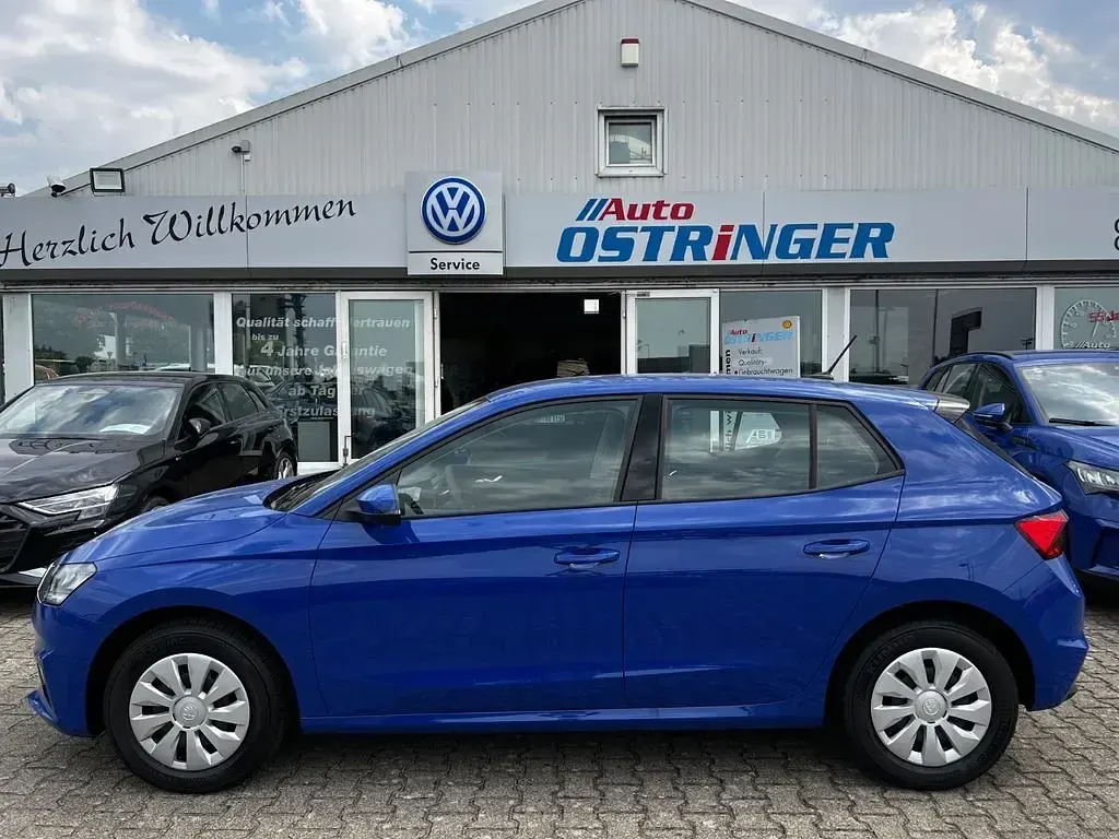 Neu Skoda Fabia Essence 80 PS (58 kW) 2026 Blau Kleinwagen