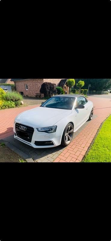 Weiß Gebraucht 2013 Audi A5 Cabriolet S-Line Cabrio | 12.499 € (Fairer Preis) - Bild 1/4