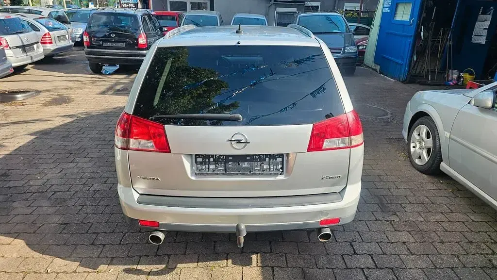 Gebraucht Opel Vectra Edition 155 PS (114 kW) 2007 Starsilber iii m2 Kombi