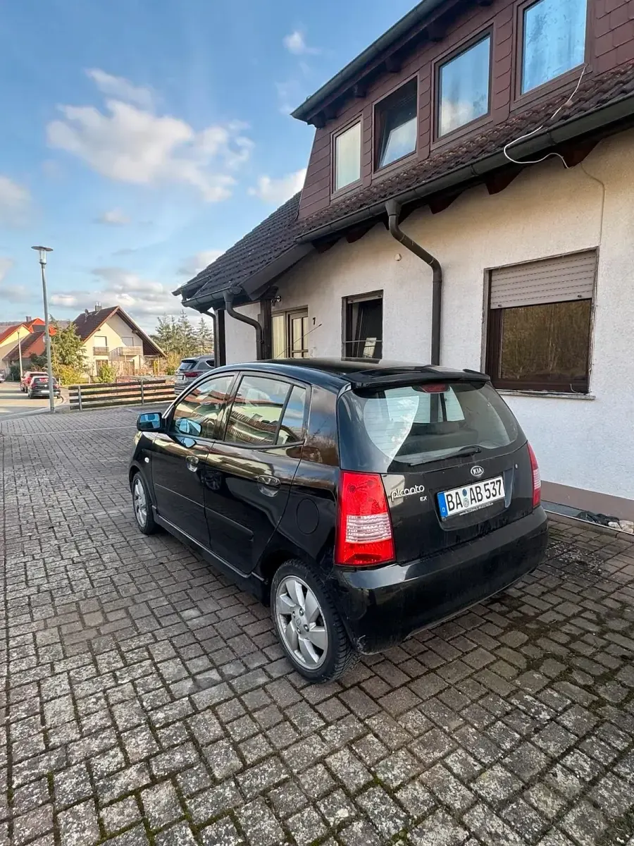 Używany Kia Picanto 65 KM (47 kW) 2007 Czarny Hatchback