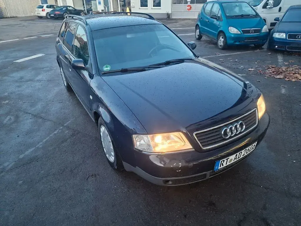 Gebraucht Audi A6 165 PS (121 kW) 1998 Blau Kombi