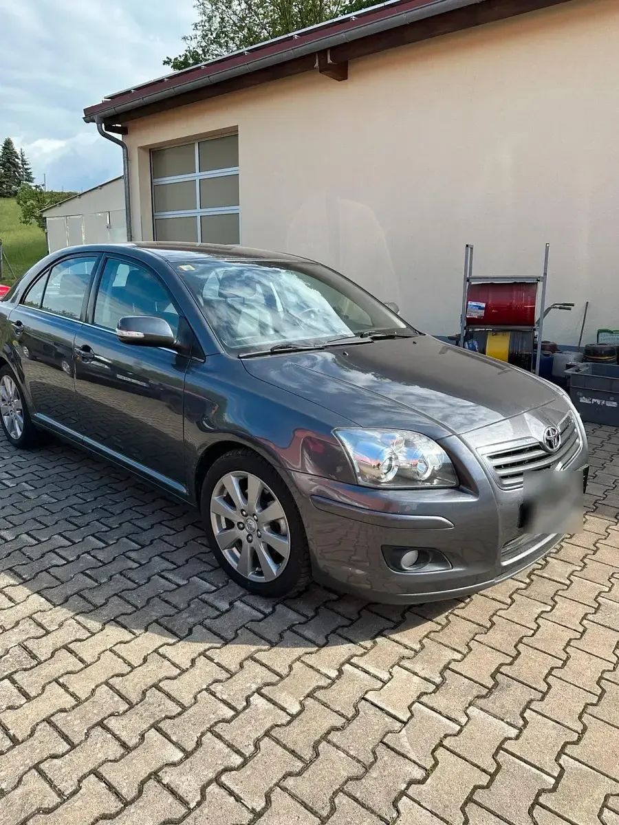 Gebraucht Toyota Avensis 150 PS (110 kW) 2008 Limousine