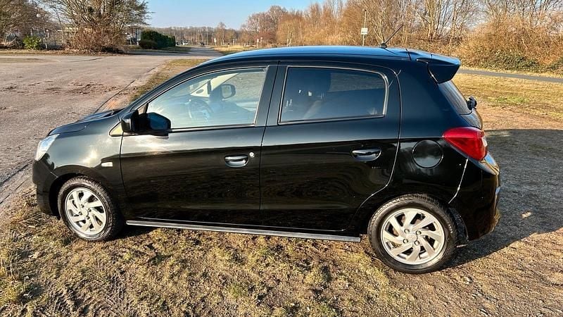 Gebraucht Mitsubishi Space Star Edition+ 80 PS (58 kW) 2016 Schwarz Kleinwagen