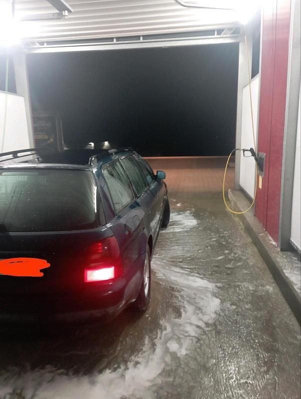 Gebraucht Audi A4 125 PS (91 kW) 1996 Grün Kombi