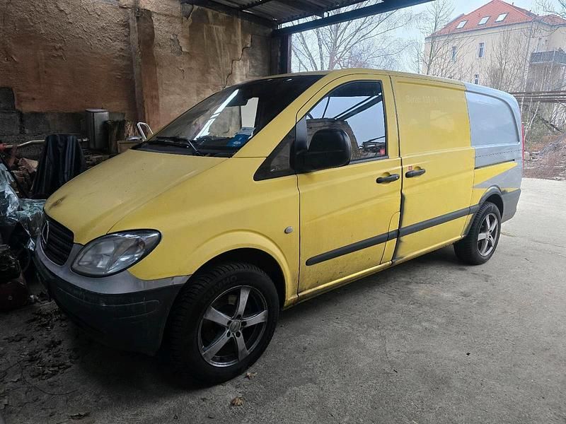 Silber Gebraucht 2007 Mercedes Vito Van | 3.500 € (Guter Preis) - Bild 1/4