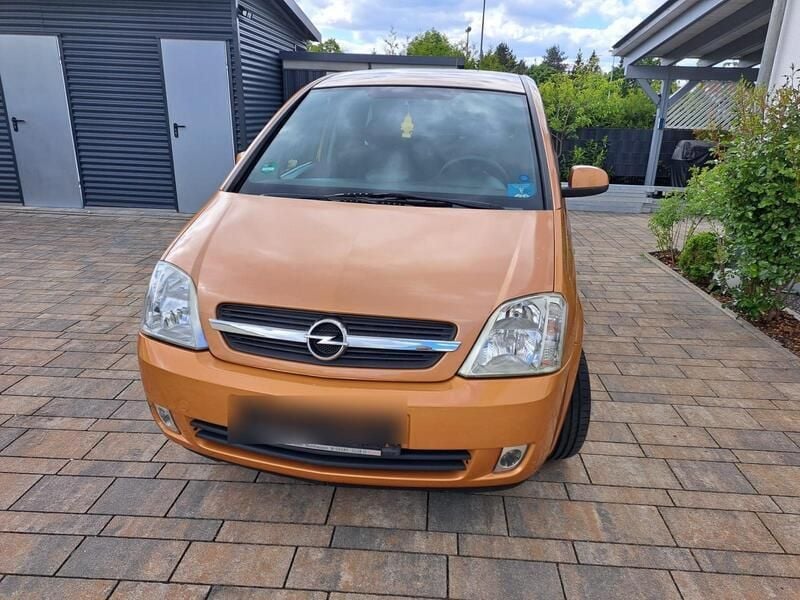 Orange Gebraucht 2004 Opel Meriva Van / Kleinbus | 1.200 € (Guter Preis) - Bild 1/4