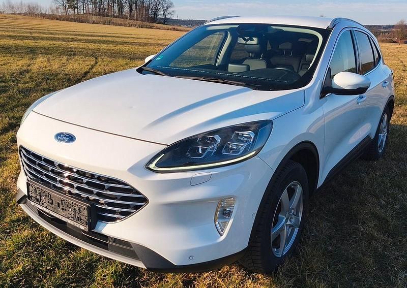 Gebraucht Ford Kuga Titanium X 150 PS (110 kW) 2020 Weiß SUV