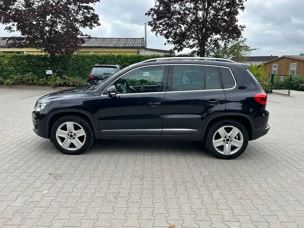 Gebraucht VW Tiguan Sportline 177 PS (130 kW) 2013 Schwarz SUV