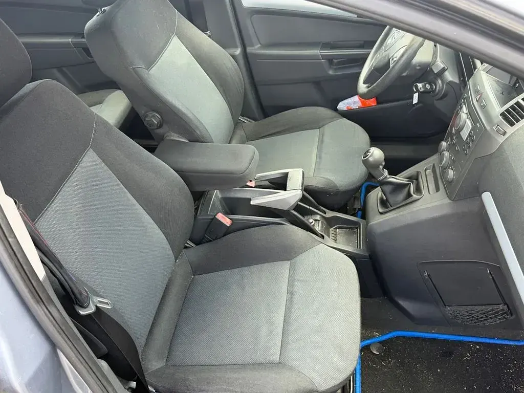Gebraucht Opel Zafira 140 PS (102 kW) 2009 Grau Van / Kleinbus