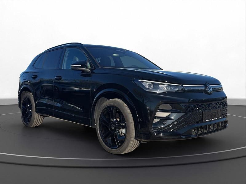 Gebraucht VW Tiguan Style 265 PS (194 kW) 2026 Grenadillschwarz SUV