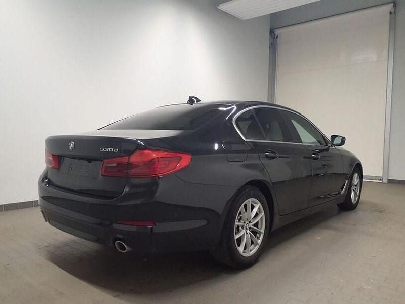 Gebraucht BMW 530 Performance 195 PS (143 kW) 2020 Schwarz Limousine