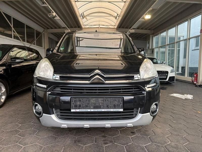 Gebraucht Citroën Berlingo SELECTION 120 PS (88 kW) 2014 Schwarz Van / Kleinbus