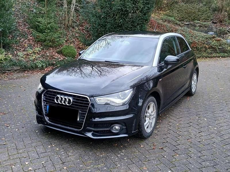 Gebraucht Audi A1 S-Line 122 PS (89 kW) 2011 Schwarz Limousine