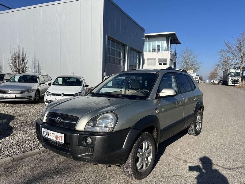 Gebraucht Hyundai Tucson 140 PS (102 kW) 2010 Silber SUV