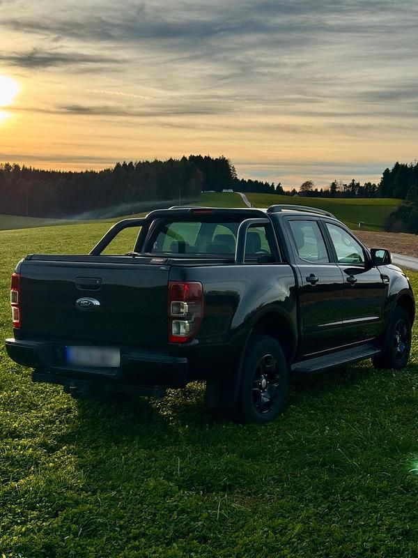Gebraucht Ford Ranger Limited 200 PS (147 kW) 2018 Schwarz Pickup