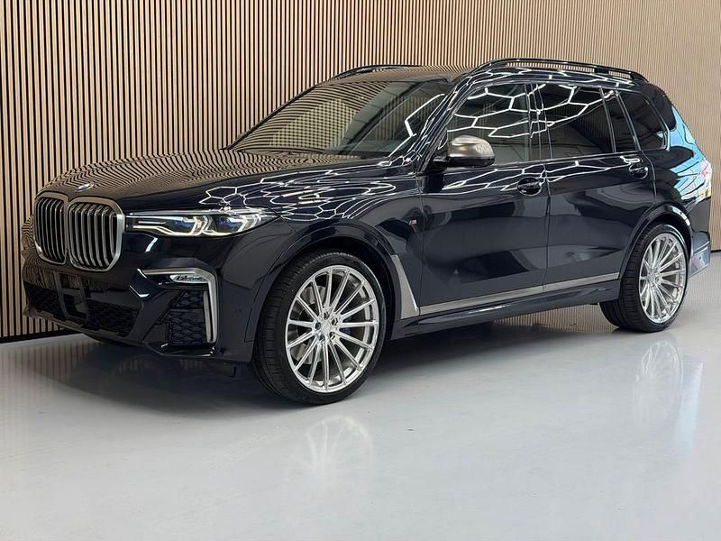 Second-hand BMW X7 Performance 400 CP (294 kW) 2019 Negru SUV